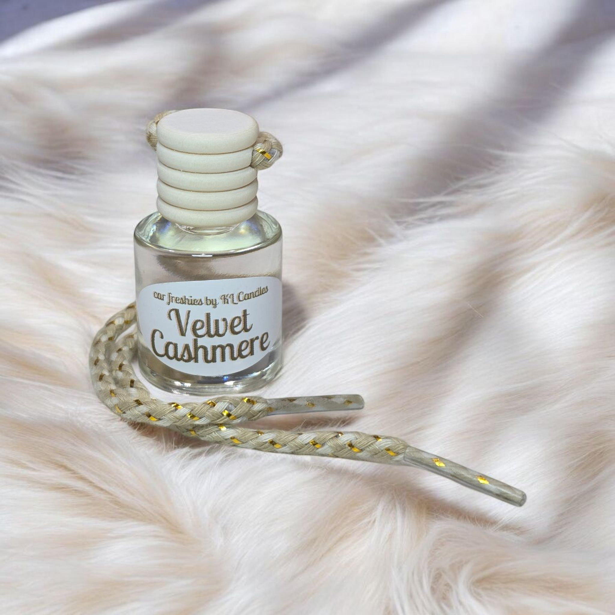 Velvet Cashmere Scented Car Freshie