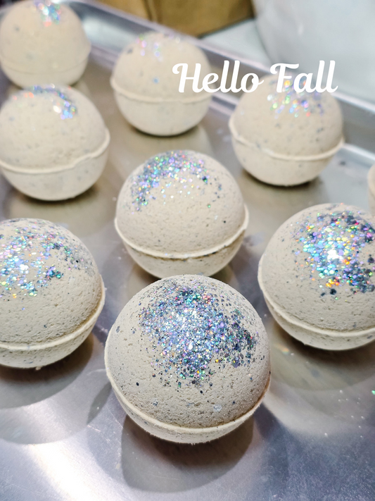 Hello Fall Scented Bath Bomb